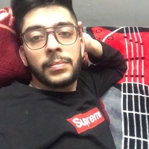 Meet your Posher, Avi